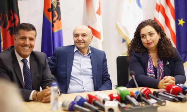 Mediat e Kosovës publikojnë emrat e ministrave së qeverisë së Prishtinës. Vjosa Osmani refuzon