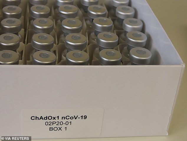 Vaksina është GATI! Gjigandi farmaceutik AstraZeneca pranon të prodhojë në masë ilaçin kundër Covid