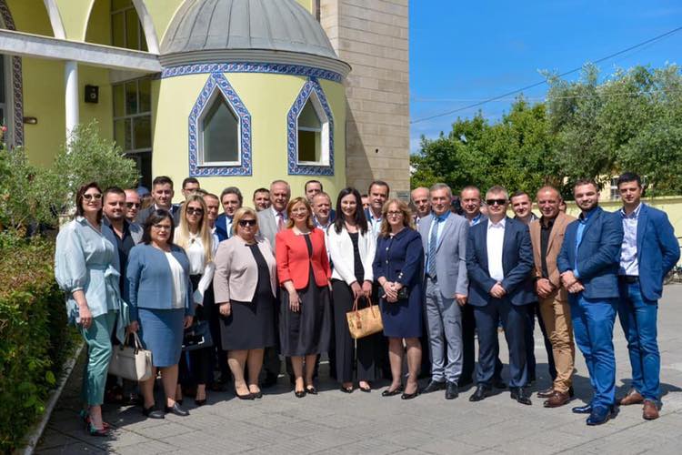 Demokratët e qarkut Shkodër votojnë 39 kandidatët që preferojnë për deputetë