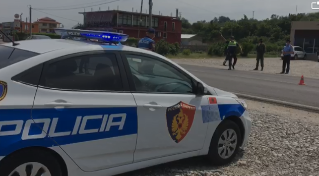 Policia shton masat me postblloqe në Shkodër, ndalohen protestuesit për Teatrin të shkojne drejt Tiranës