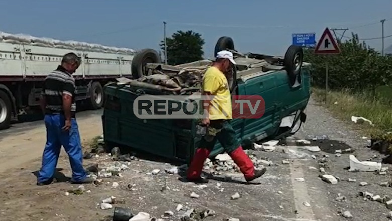 Aksident në superstradën Lezhë-Milot, kamionçina e bashkisë përfundon e përmbysur