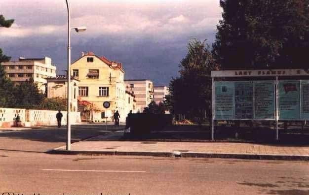 1987, Kur në Shkodër i thurnin barsaleta Enverit dhe partisë