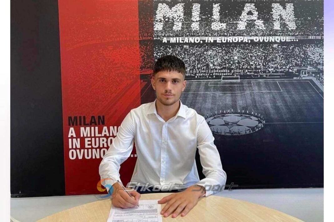 E VEÇANTË/ 17 vjeçari me origjinë nga Shkodra firmos për dy vite me Milanin