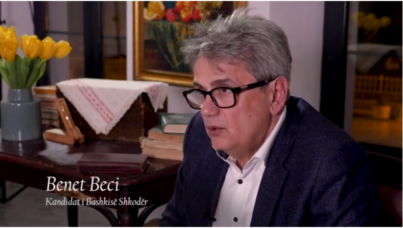 Njihuni me Benet Becin: Nga menaxher në deputet, hyrja në politikë (VIDEO)