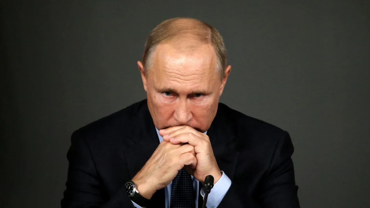 “Themelet e Evropës po dridhen”/ Rusia e Putinit po i afrohet një fitoreje shkatërruese