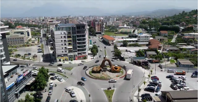 Benet Beci publikon videon : Drejt perfundimit “Çelesi i Shqiperise” ne hyrje te qytetit te Shkodres
