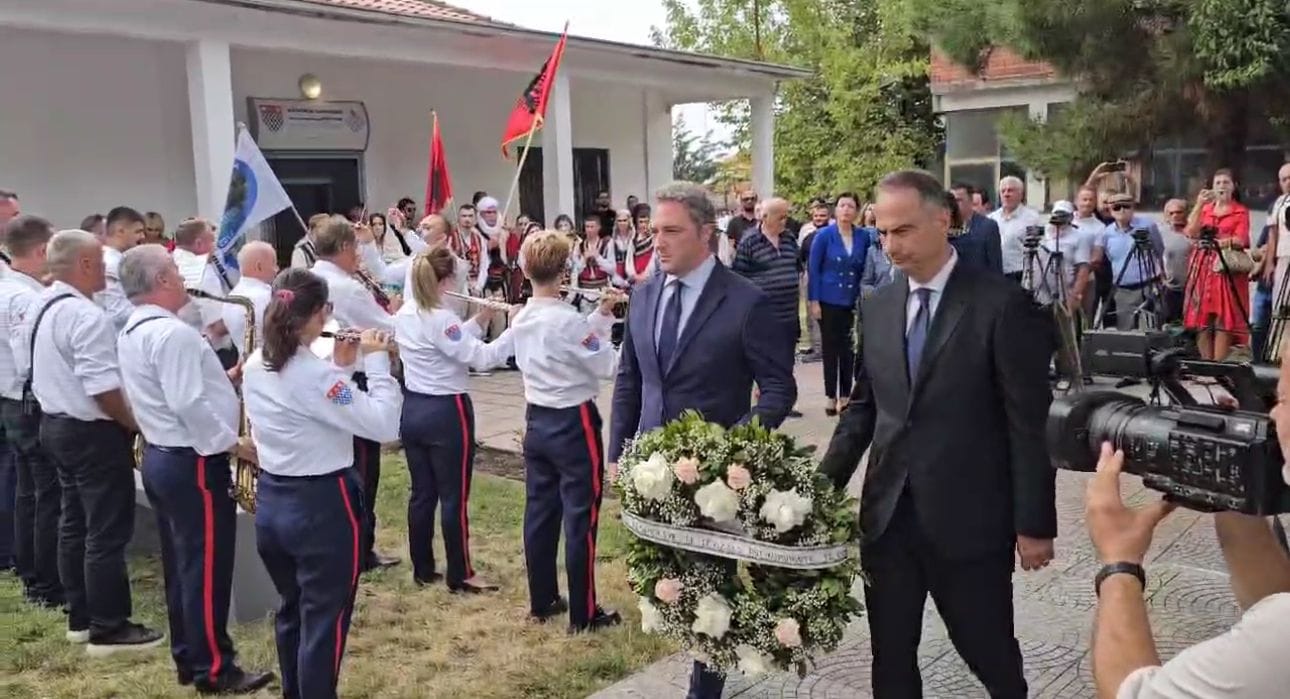 Kryengritja e Postribes / Bardh Spahia : Le të mbajmë ndezur shpresën dhe revoltën nga flaka e lirisë!