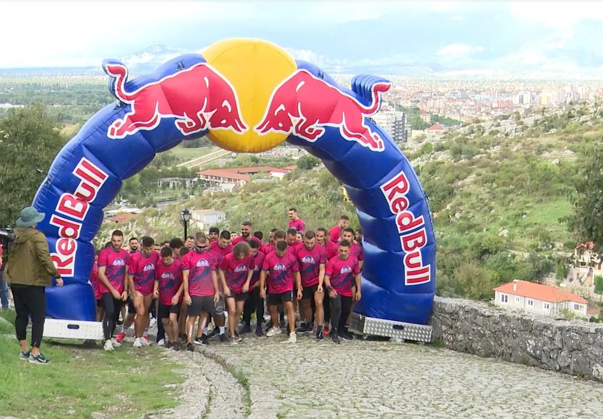 Sfida “Red Bull Conquer the Castle” – Ky format gare vjen për herë të parë me iniciativën e Bashkisë Shkodër dhe MEKI