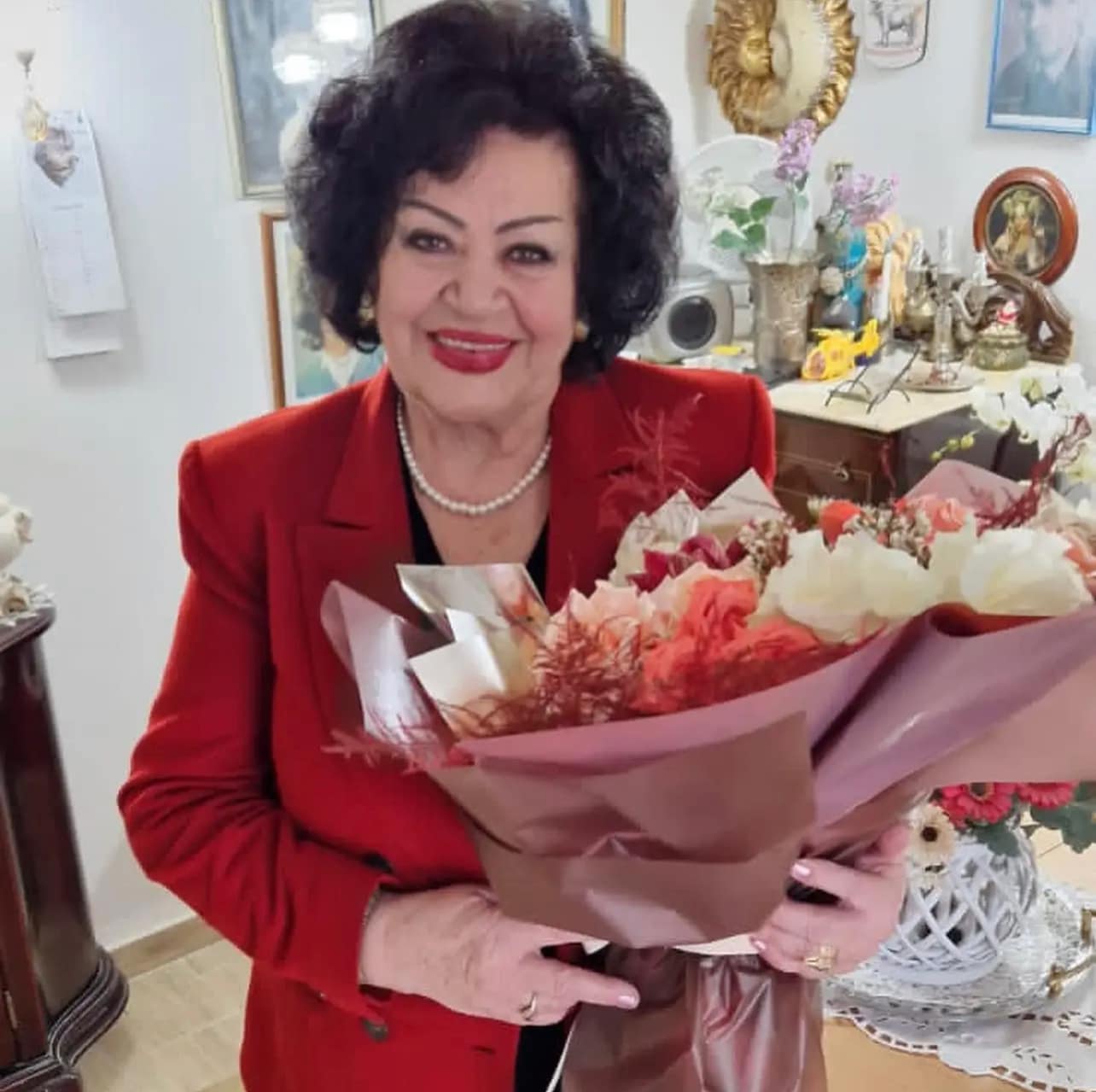 “Artistja e merituar” Zyliha Miloti feston 79-vjetorin e lindjes